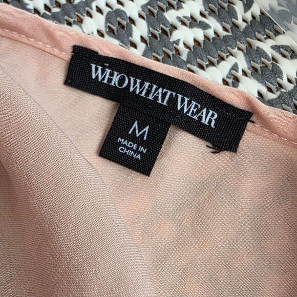 Who What Wear Dusty Rose Ruffled Tunic Blouse Size Medium - Picture 7 of 8